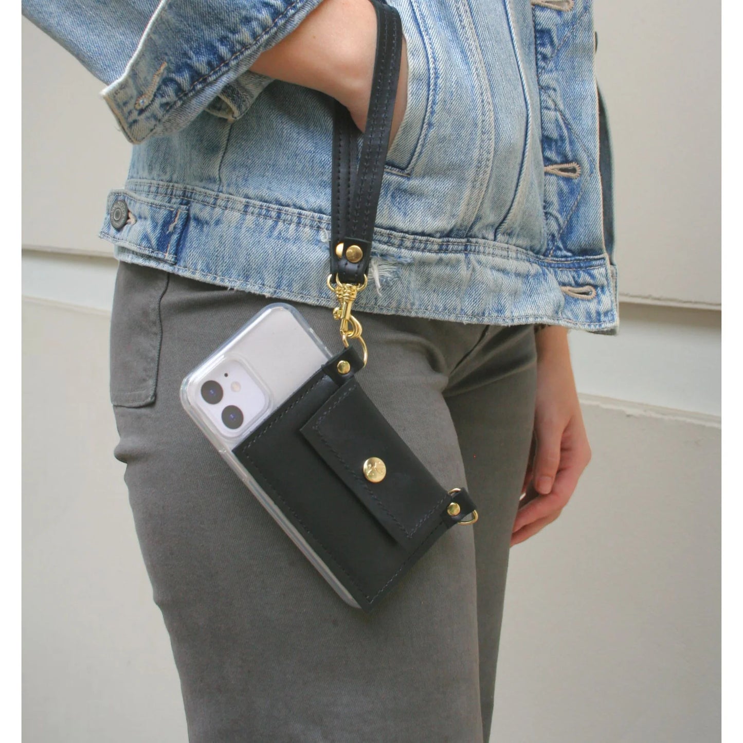 Eva Phone Wallet Crossbody - Black