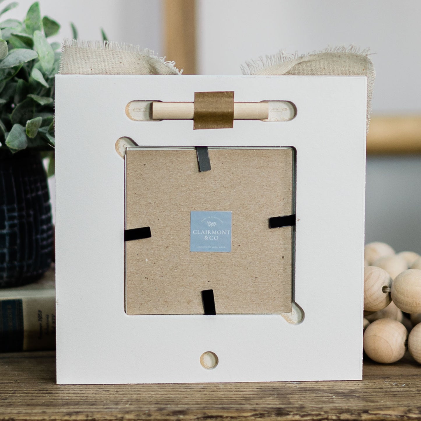 4x4 Square Frame with Bow