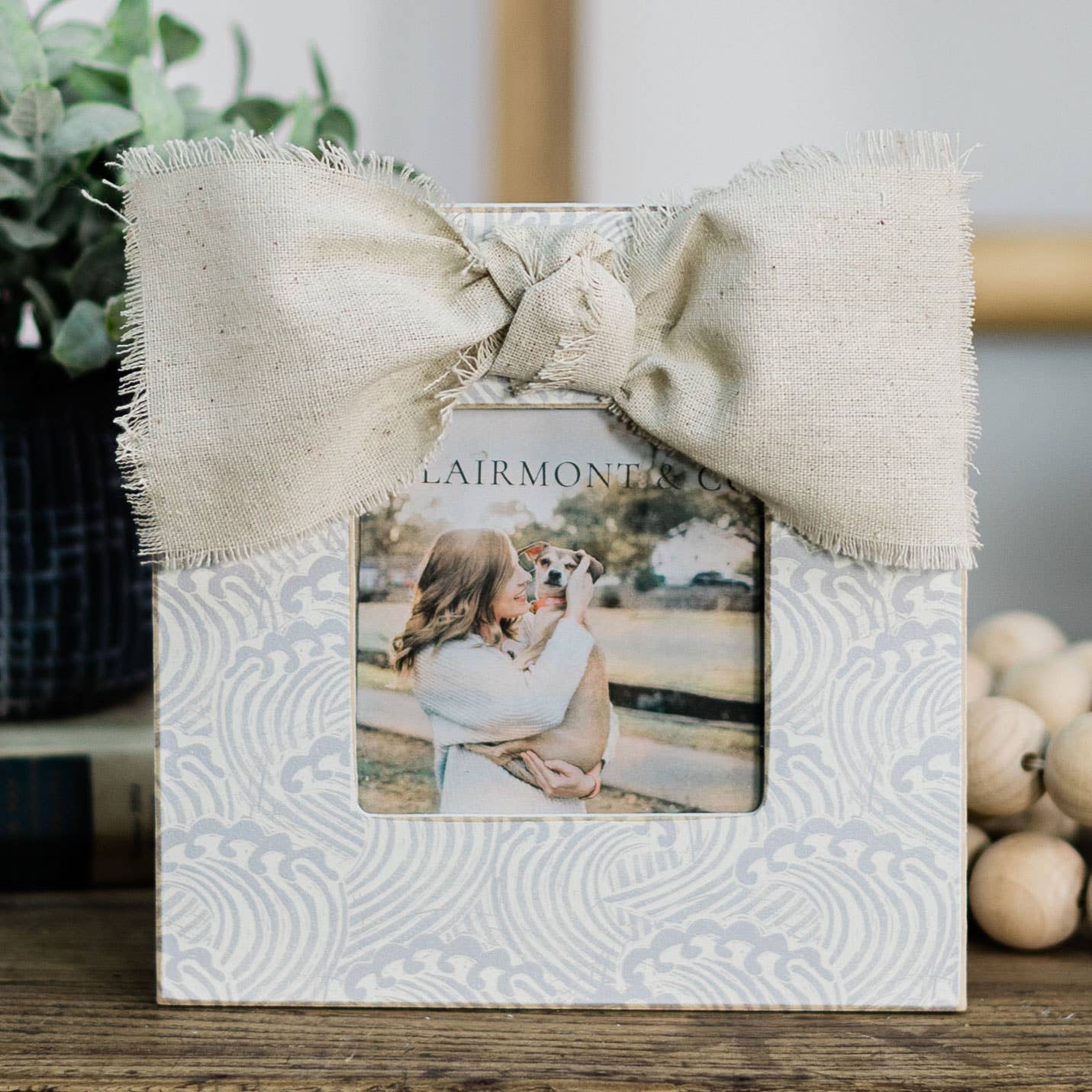 4x4 Square Frame with Bow
